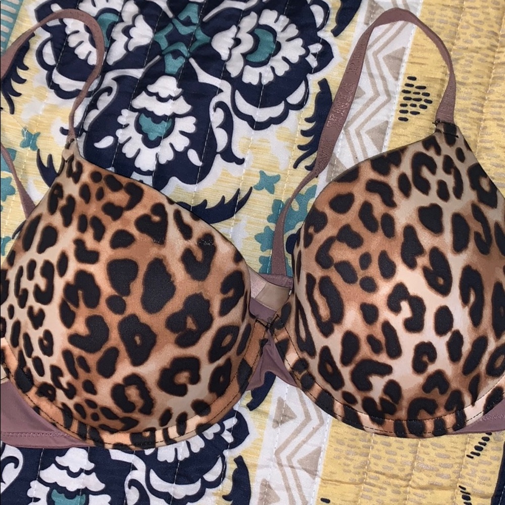 PINK vs Bra
